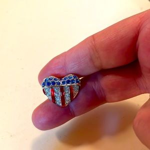 Vintage Swarovski I-love the USA pin
